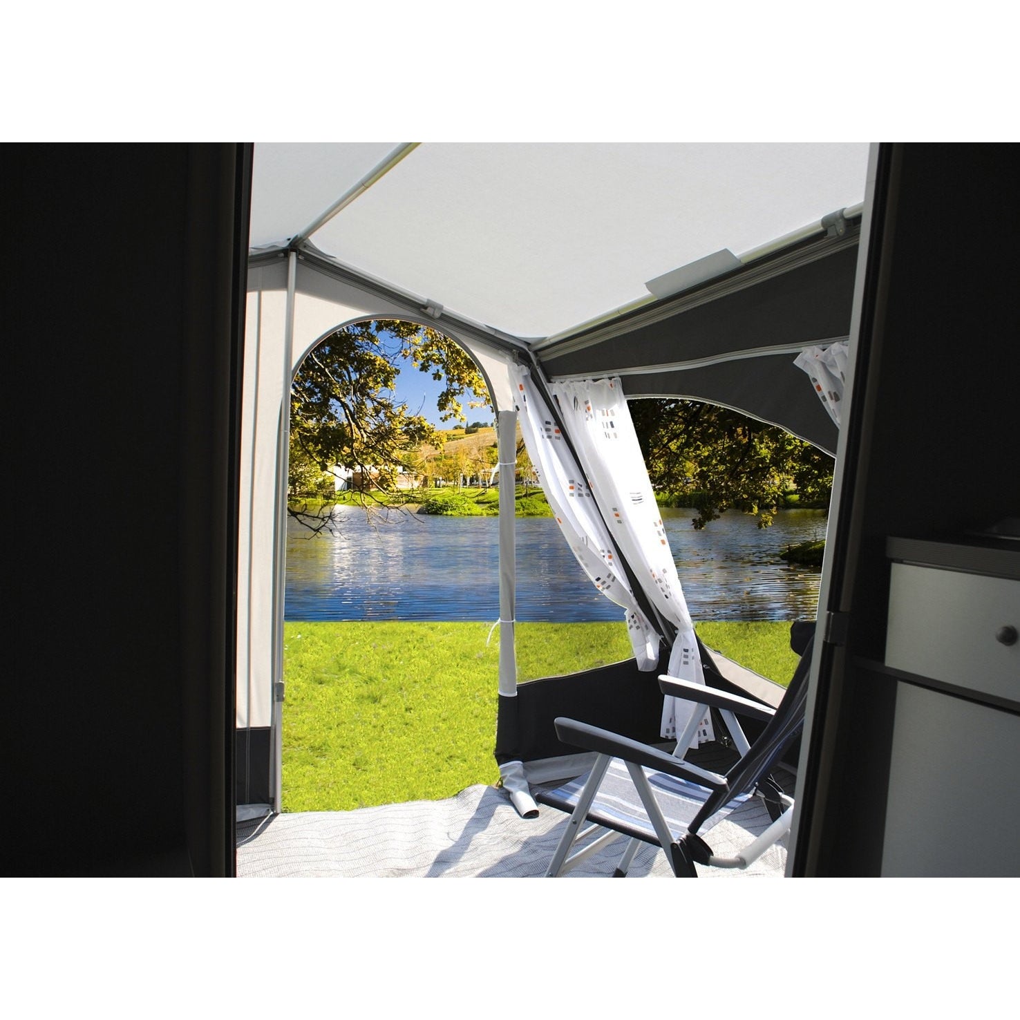 Walker Kip Shelter Caravan Awning (2018) + FREE Storm Straps - Quality Caravan Awnings